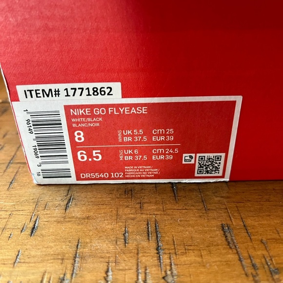 NIKE Go FlyEase‎  Black White Easy On/Off Shoes DR5540 002 - Picture 9 of 9